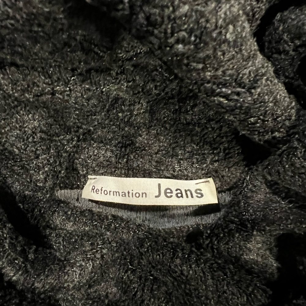 REF gray turtleneck - Picture 2 of 2